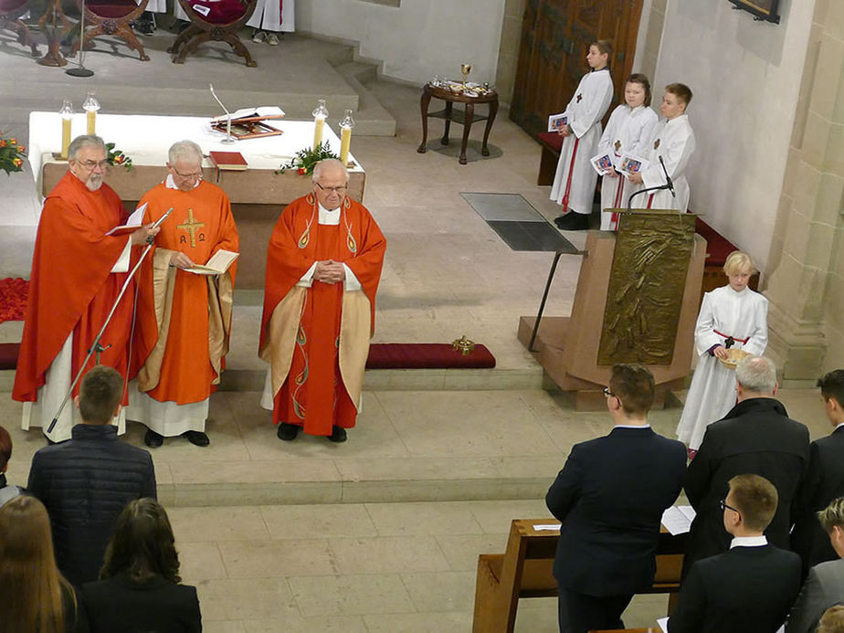 Firmung 2017 in Naumburg (Foto: Karl-Franz Thiede)